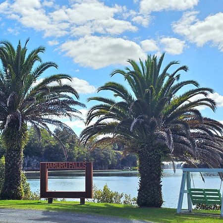 Haruru Falls Motel & Conference Centre Paihia Luaran gambar